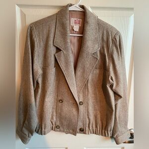 Vintage 1980s light jacket